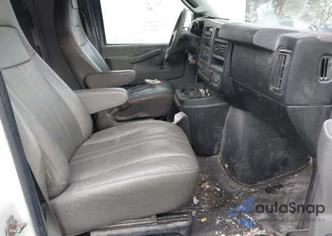 2016 Chevrolet Express G2500 from USA, damaged, VIN 1GCWGAFF5G1173945